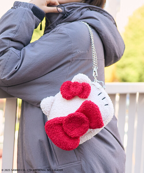 SANRIO/サンリオ ”HELLOKITTY” もこもこポシェット チェーンバッグ