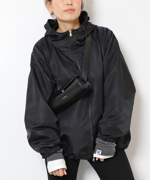 Deuxieme Classe（ドゥーズィエムクラス）の「ナイロン フルジップ