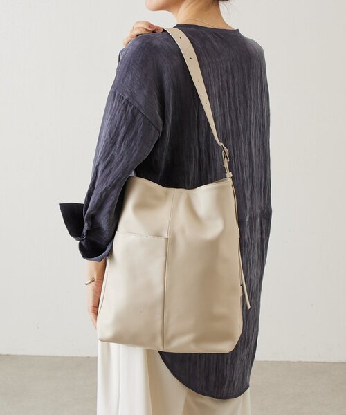 本革》スムースレザーショルダーBag（ショルダーバッグ）｜BEARDSLEY