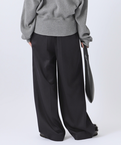 AP STUDIO（エーピーストゥディオ）の「ウールサテンタックパンツ