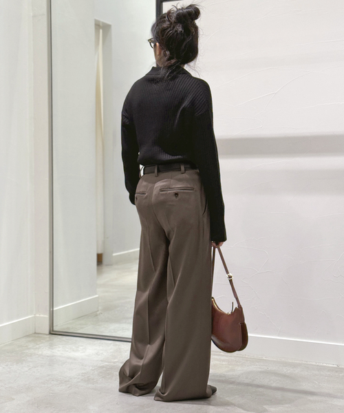 AP STUDIO（エーピーストゥディオ）の「ウールサテンタックパンツ
