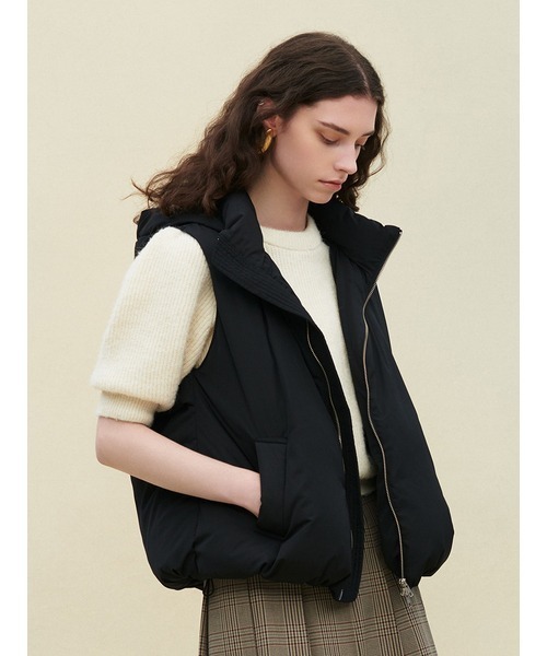 Mila Owen（ミラオーウェン）の「フード付きパテッドフレンチダウン