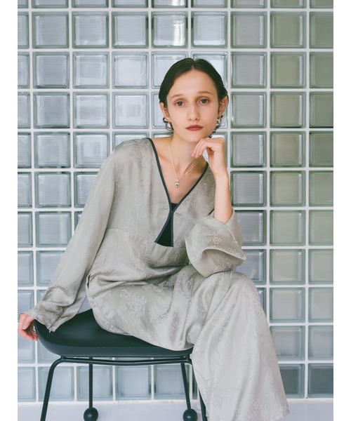 Curve Piping Flower Dress（ワンピース）｜sahara（サハラ）の