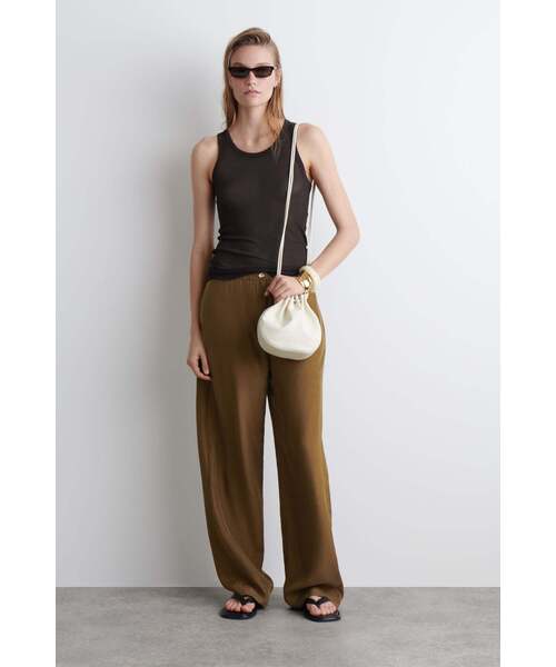 POMME クロスボディバッグ - レザー（ショルダーバッグ）｜COS（コス