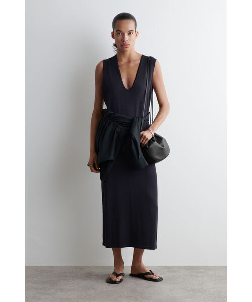 POMME クロスボディバッグ - レザー（ショルダーバッグ）｜COS（コス