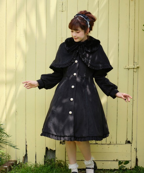 axes femme（アクシーズファム）の「ケープ付きロングコート（その他