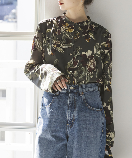 Noble（ノーブル）の「スモーキーフラワープリントシャツ（シャツ