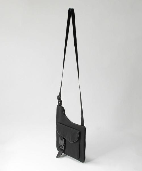 1017 ALYX 9SM（アリクス）の「＜1017 ALYX 9SM＞ ASYMETRICAL POUCH