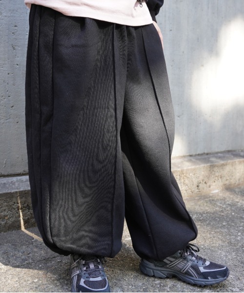 B omnivore/ビーオムニボー TUCK WIDE SWEAT PANT（スウェットパンツ
