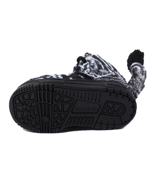 adidas Originals by JEREMY SCOTT（アディダスオリジナルスバイ