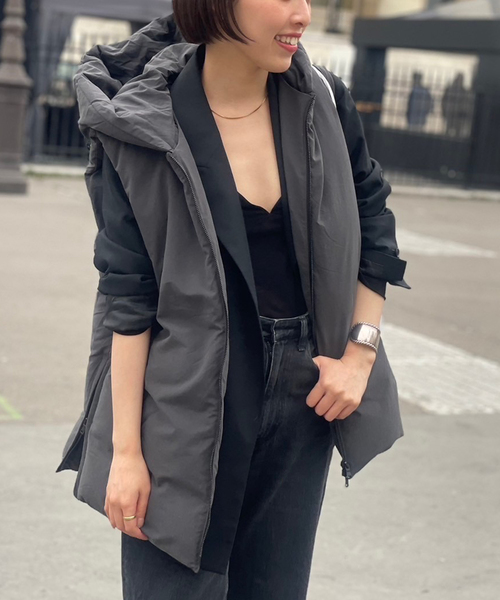 plage（プラージュ）の「HAKUU/ハクウ 別注 MID/L ダウンベスト