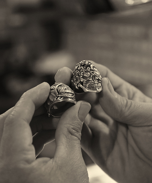 BILL WALL LEATHER（ビルウォールレザー）の「B.W.L×JEFF DECKER “BLUE