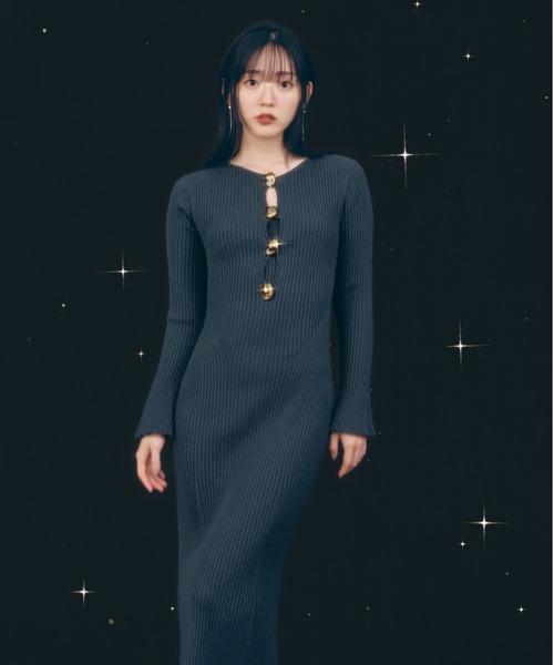 SNIDEL（スナイデル）の「デザインフロントボタンニットワンピース