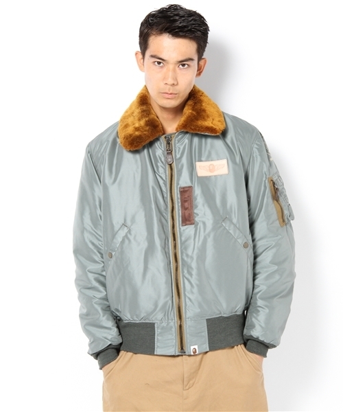 A BATHING APE（アベイシングエイプ）の「BAPE×TOYS McCOY B-15C