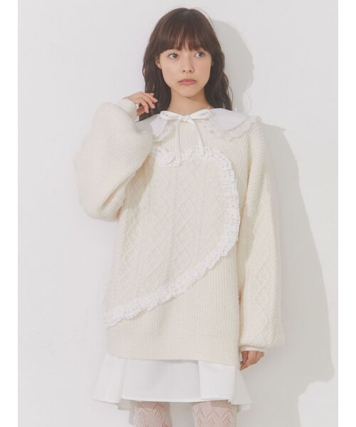 ハートバックルフリルオプションニット白 ハートバックルフリル
