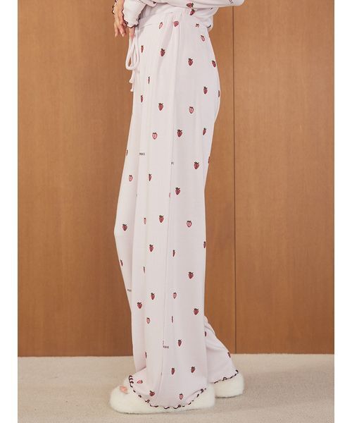 セール】ストロベリー柄ロングパンツ（ルームウェア/パジャマ