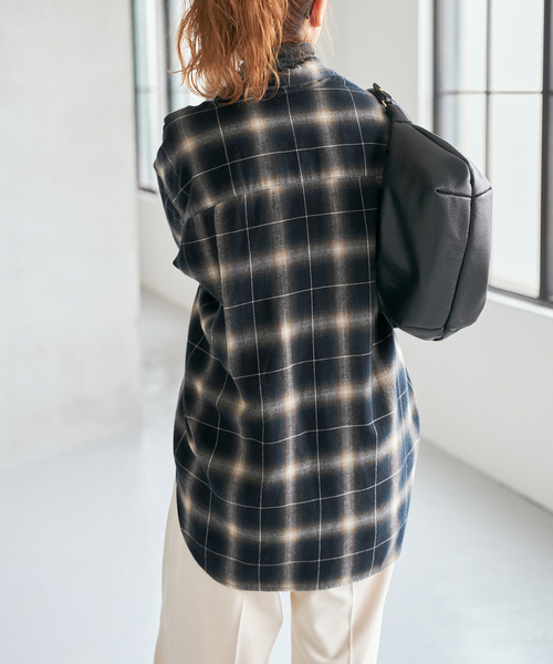 Spick & Span（スピックアンドスパン）の「メタルボタンオンブレー