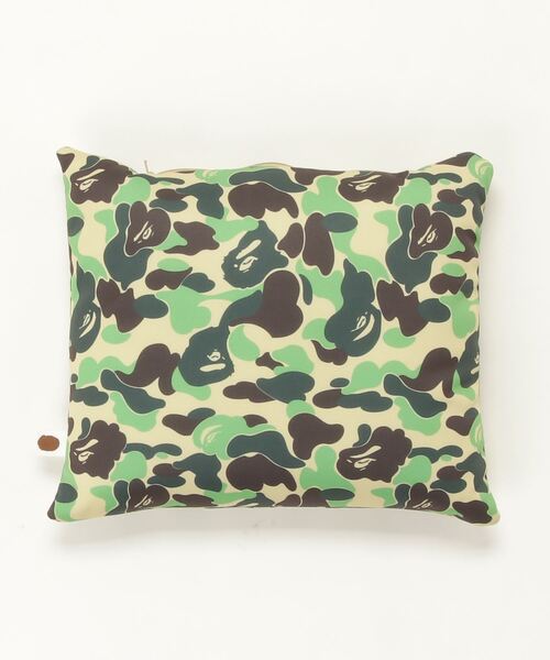 A BATHING APE（アベイシングエイプ）の「ABC CAMO 2WAY NECK PILLOW M