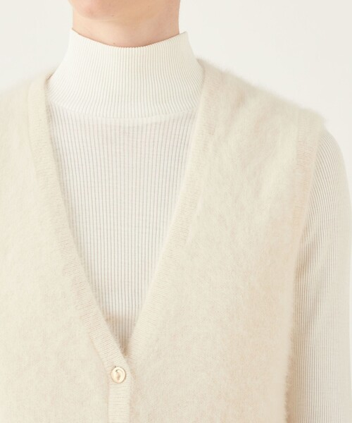 DES PRES（デ・プレ）の「□フォックスカシミヤ Vネックベスト（ニット