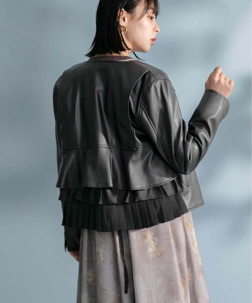 Eimee Law（エイミーロウ）の「バックフリル合成皮革ライダース