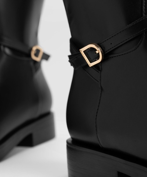 CHARLES & KEITH（チャールズ & キース）の「ベルト ニーハイブーツ