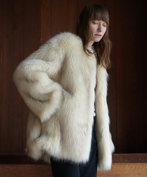 CLANE（クラネ）の「NO COLLAR VOLUME ECO FUR COAT（ノーカラーコート
