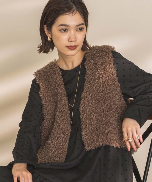 Gready Brilliant（グレディブリリアン）の「LUファーリバーベスト