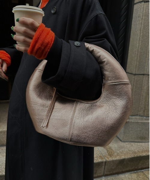 Ameri（アメリ）の「CHUNKY HANDLE LEATHER BAG（ハンドバッグ）」 - WEAR