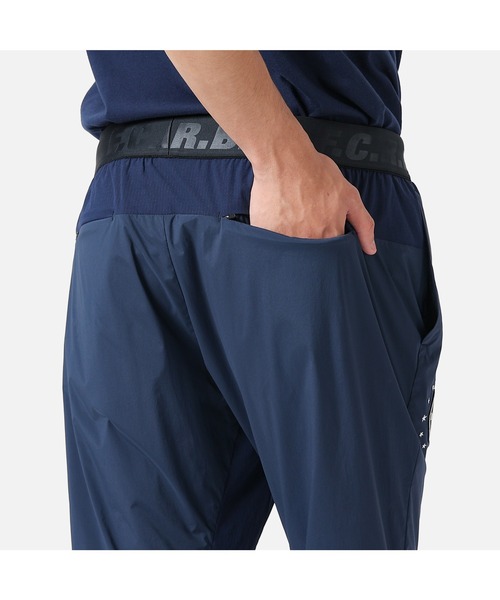 F.C.Real Bristol（エフシーレアルブリストル）の「STRETCH LIGHT