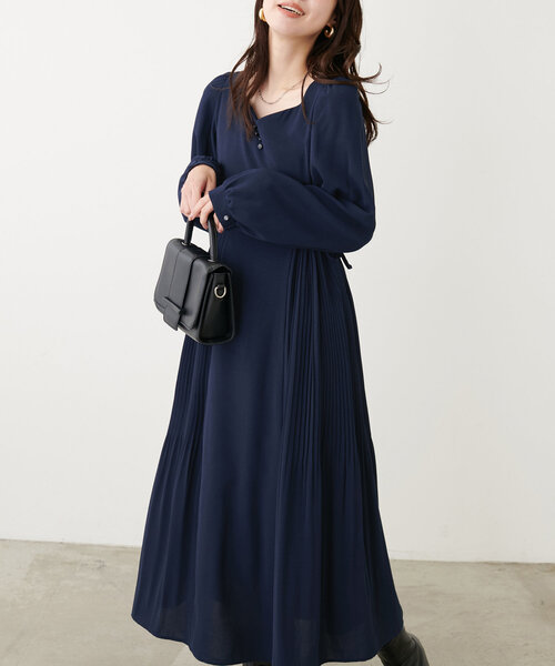 セール】【canami】ハートネック両サイドプリーツワンピース