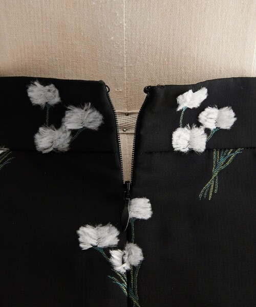 LOEFF（ロエフ）の「＜LOEFF＞ワタスゲ ジャカード コクーン スカート