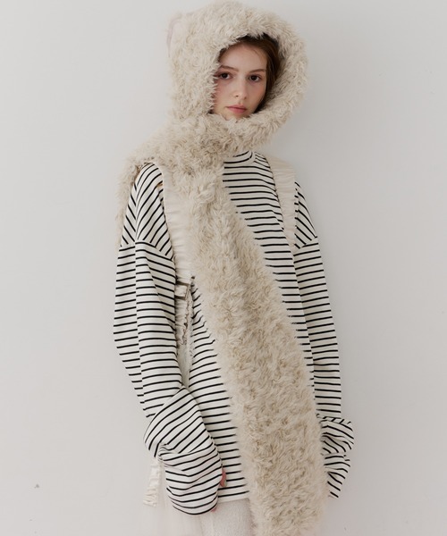 ムートンライクボンディングフードマフラー（マフラー）｜J1U by LA