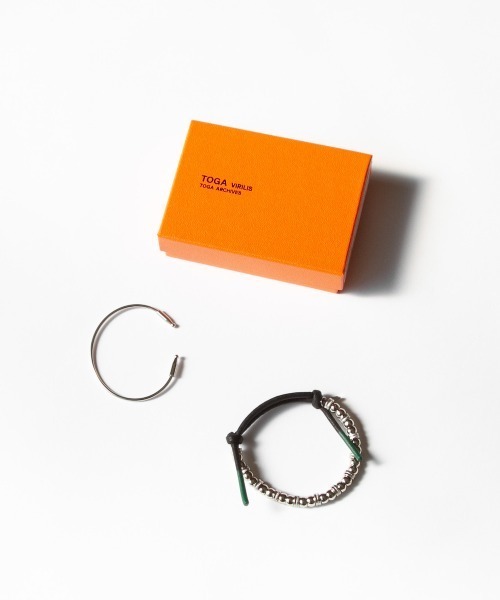 TOGA VIRILIS（トーガ ビリリース）の「TOGA VIRILIS METAL BANGLE SET