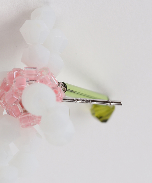 セール】【HELENA THULIN/ヘレナチューリン】ホワイトフラワーピアス