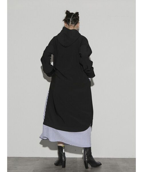 UN3D.（アンスリード）の「ドッキングスウェットワンピース