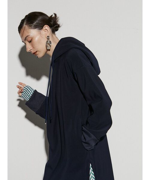 UN3D.（アンスリード）の「ドッキングスウェットワンピース