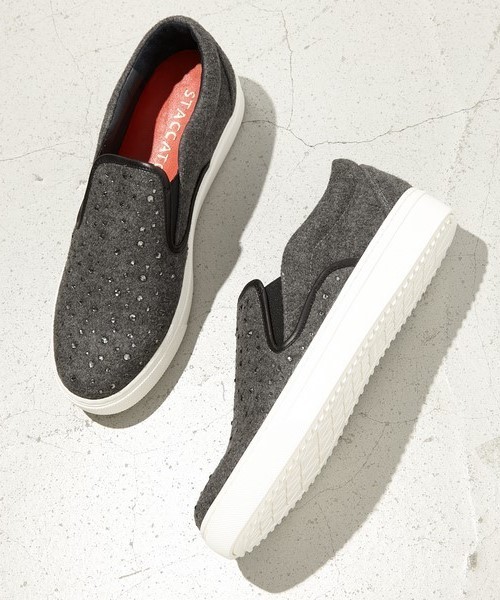 STACCATO（スタッカート）の「ラインストーンスリッポン（スリッポン