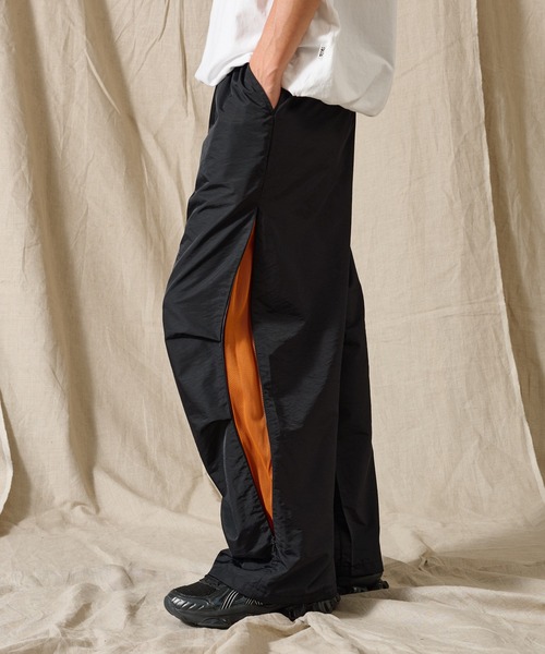 SIDE ZIP KNEE TUCK PANTS / サイドジップニータックパンツ（その他