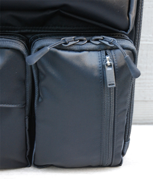 WHITE MOUNTAINEERING（ホワイトマウンテニアリング）の「White