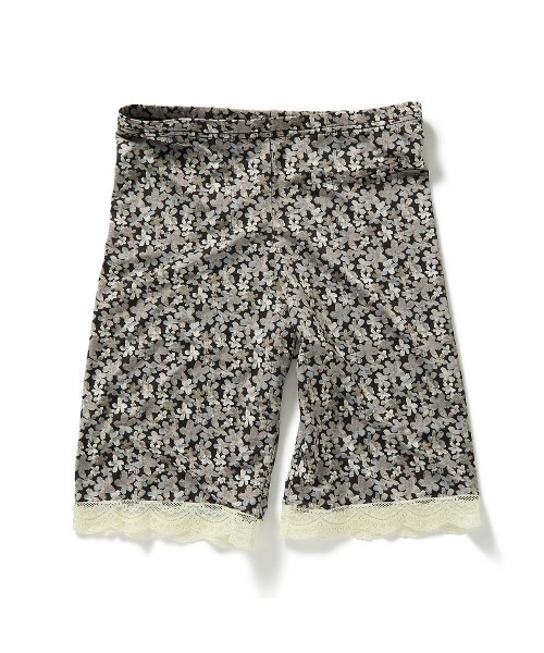 PERVERZE（パーバーズ）の「Lace Trim Shorts（その他パンツ）」 - WEAR