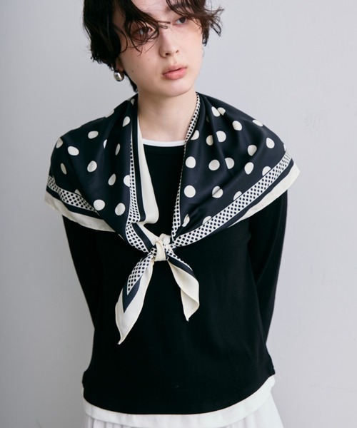ポルカドットトライアングルスカーフ（ストール/ショール）｜Trish