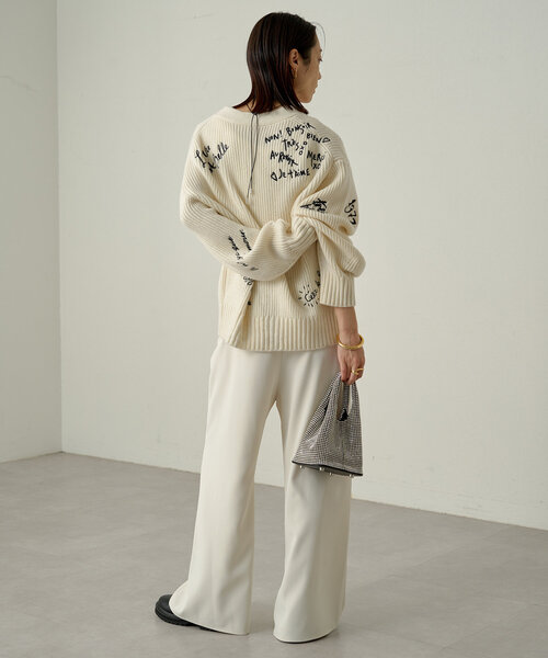 LOUNGEDRESS（ラウンジドレス）の「ロゴ刺繍カーディガン（ニット