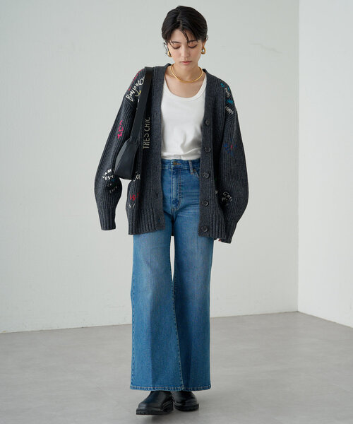 LOUNGEDRESS（ラウンジドレス）の「ロゴ刺繍カーディガン（ニット