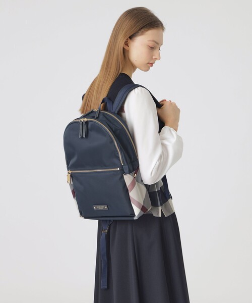 BLUE LABEL CRESTBRIDGE（ブルーレーベルクレストブリッジ）の