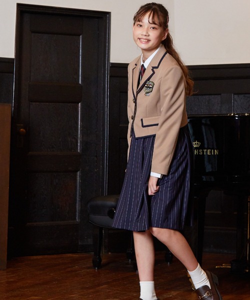 ELLE en noir（エルアンノアール）の「プレッピージャンパースカート