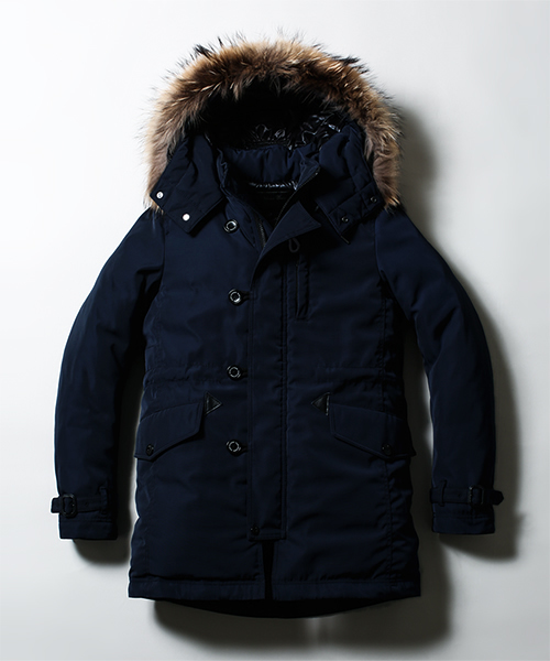 NANO universe（ナノユニバース）の「西川ダウン N-3B（ダウン