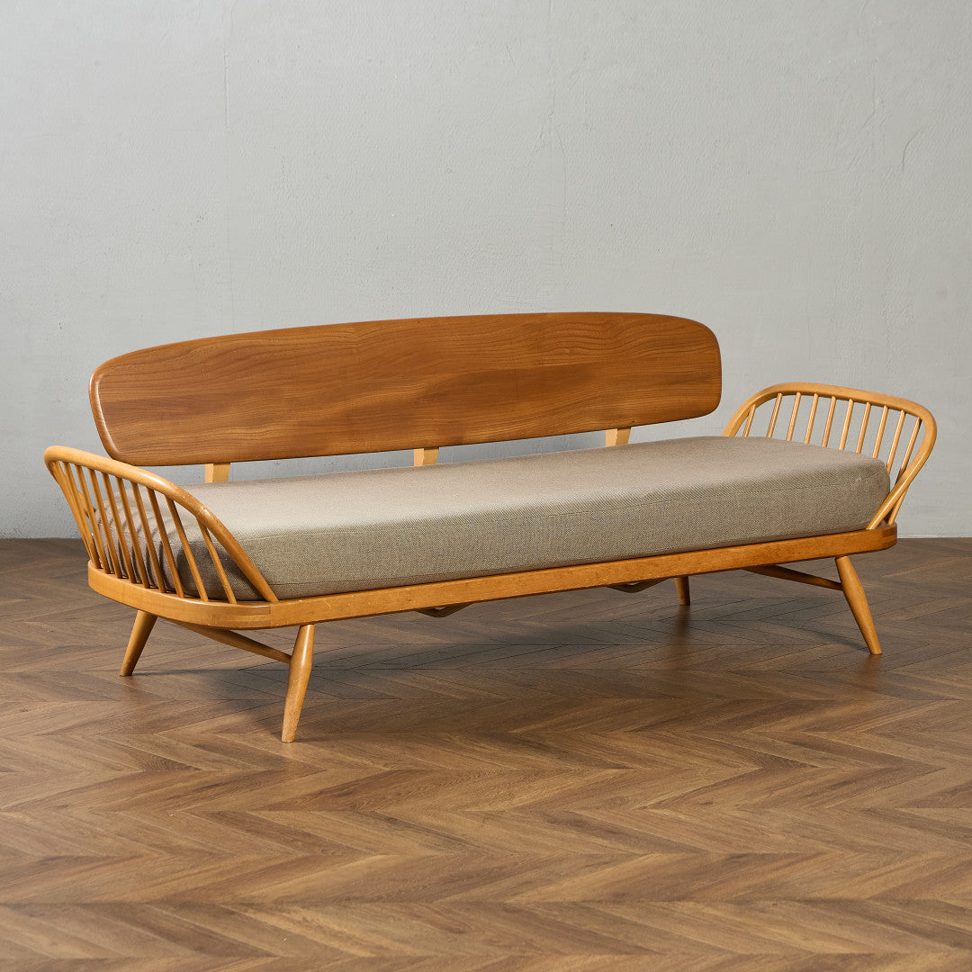 ソファ – camori ヴィンテージ家具・北欧インテリアの通販サイト