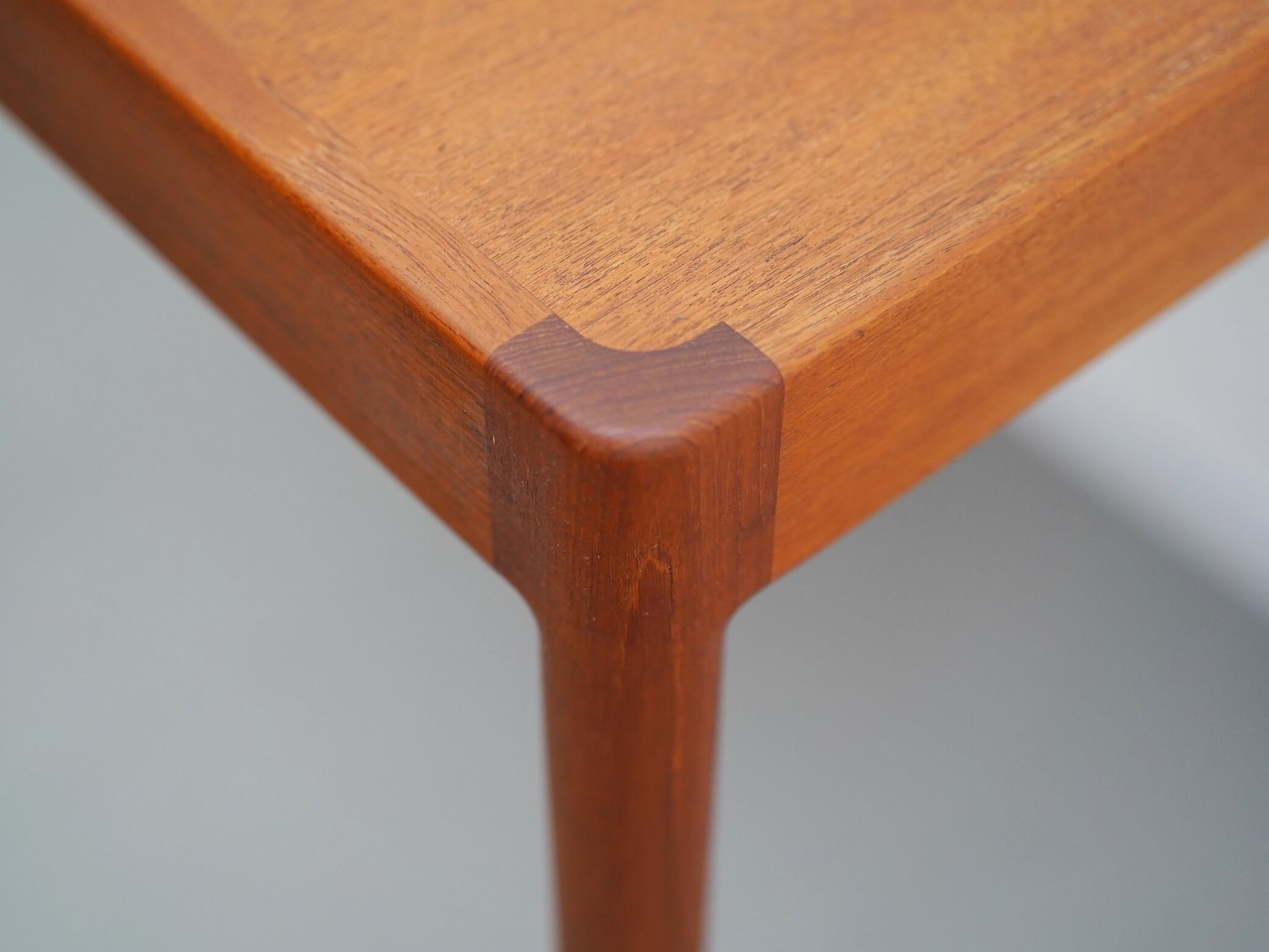 ティファニー エクステンションダイニングテーブル 青林製作所 阿久津