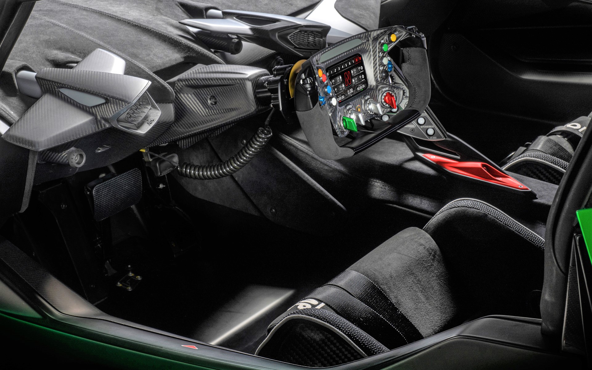 ランボルギーニ、「Essenza SCV12」のカーボンファイバー・モノコック