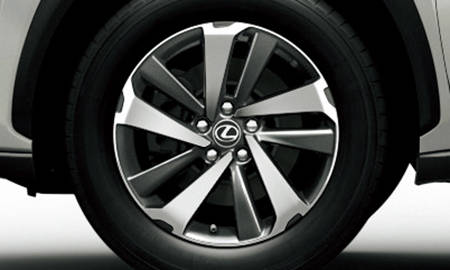 NX（レクサス）NX300（2017年9月）｜カタログから中古車を探す